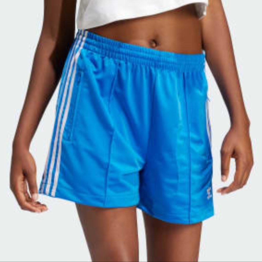 BNWT Women's adidas Originals Firebird shorts - blue Large / Lg / L